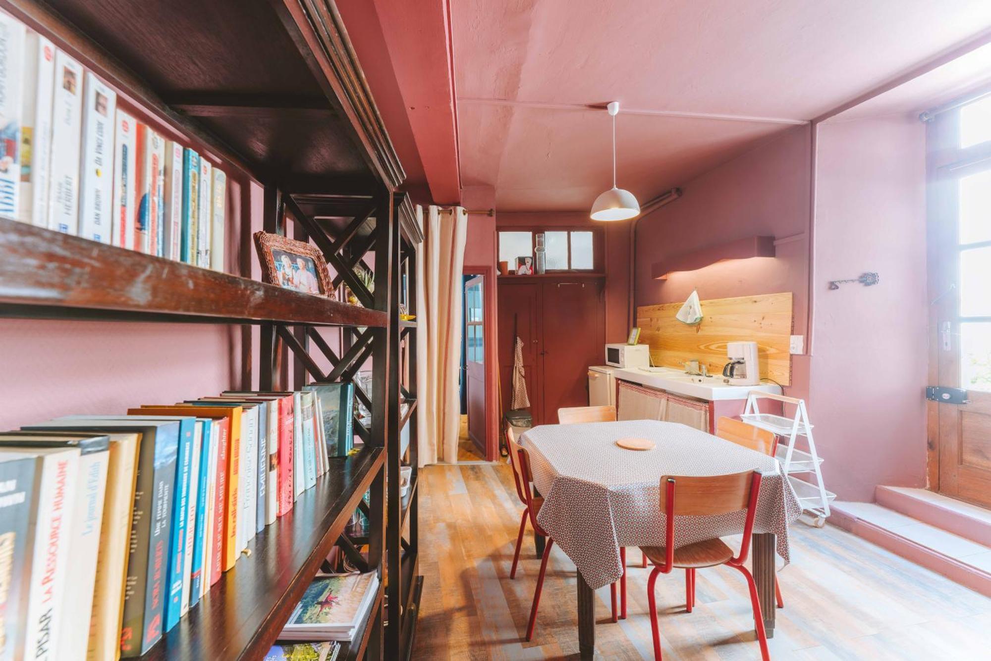 Eau Berges Hostel Val-de-Sos Εξωτερικό φωτογραφία
