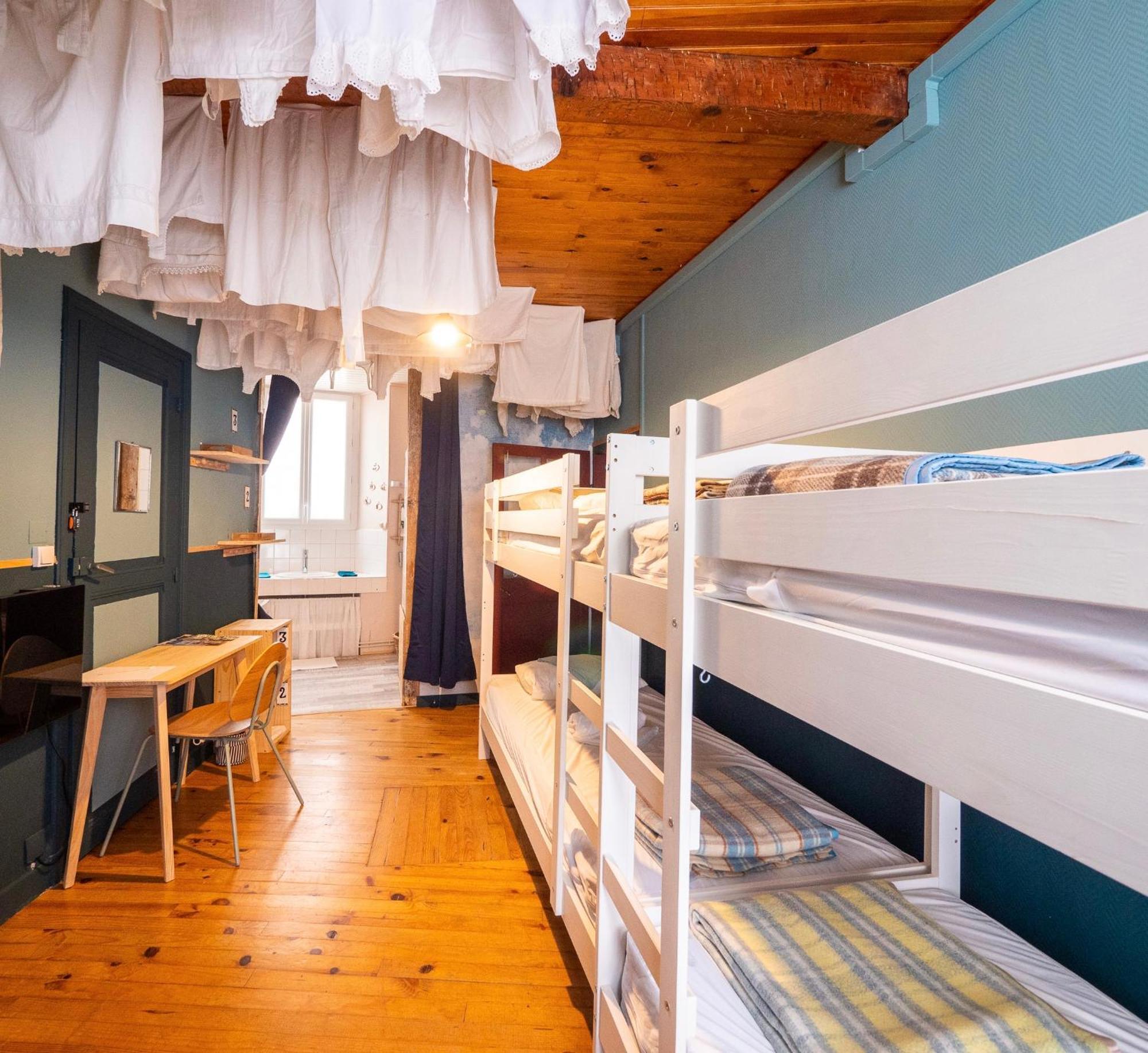 Eau Berges Hostel Val-de-Sos Εξωτερικό φωτογραφία
