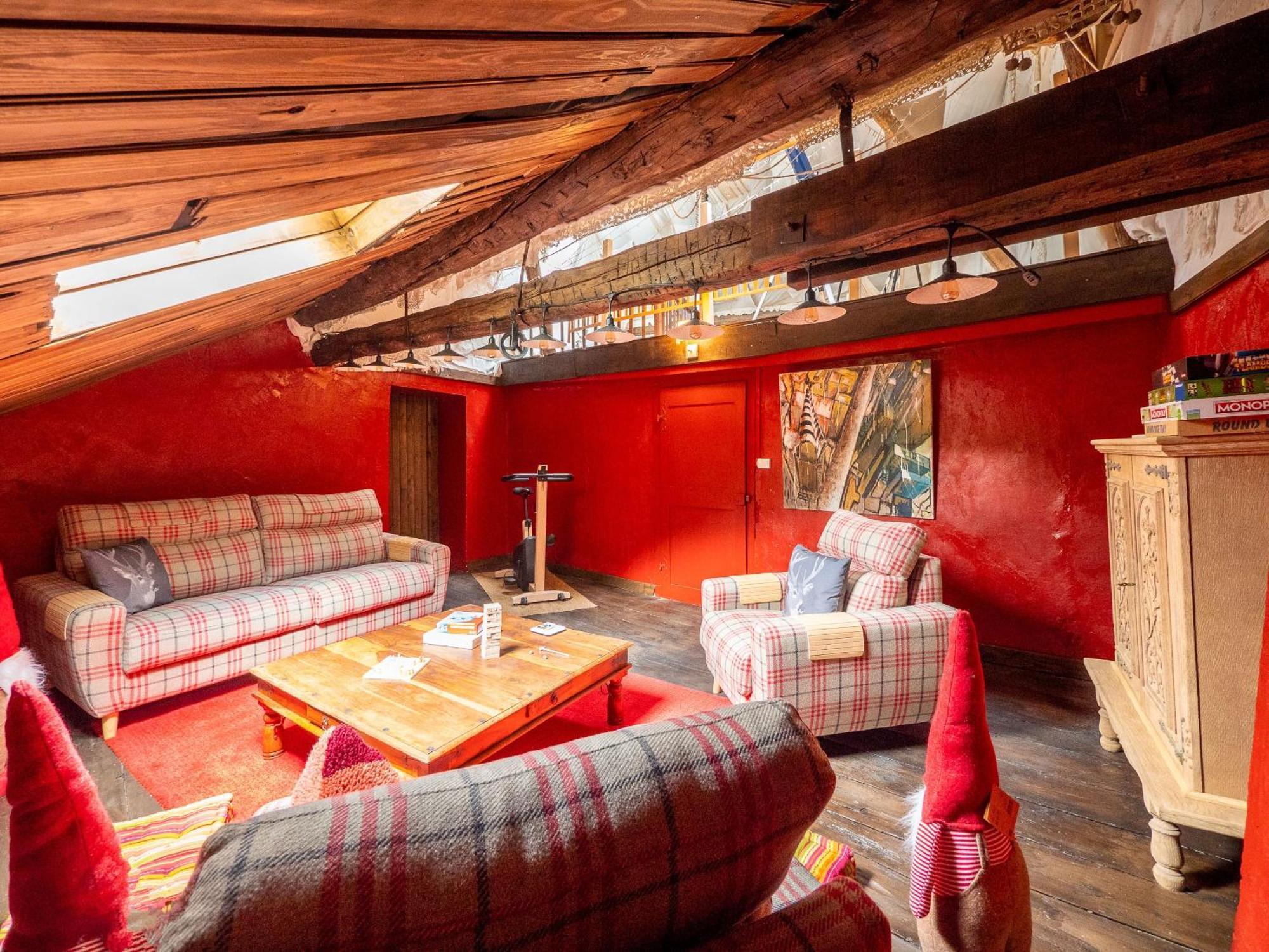 Eau Berges Hostel Val-de-Sos Εξωτερικό φωτογραφία